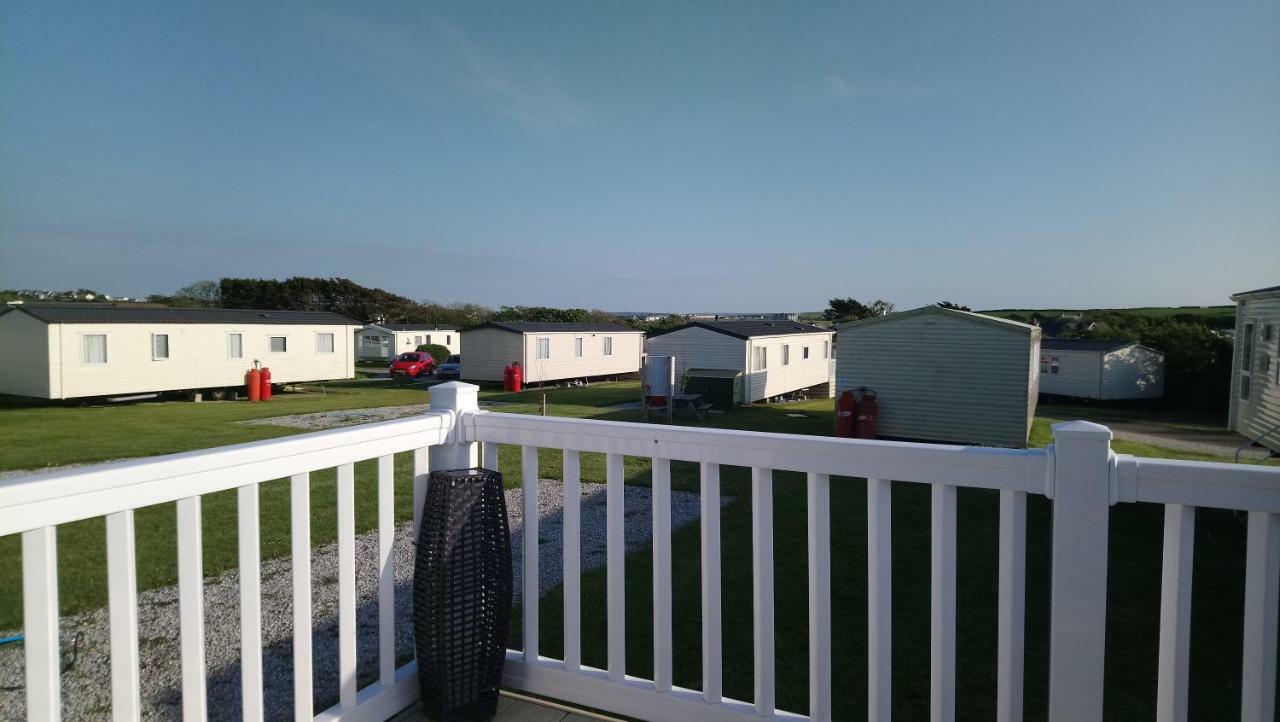 Bude Caravan Caromax - Families And Couples Only Exterior photo